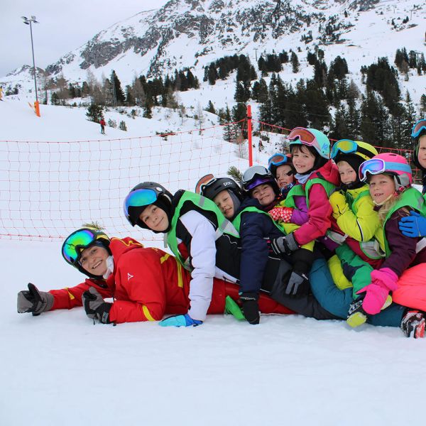 Gruppenbild vom Kinderkurs der Skischule Krallinger am Obertauern